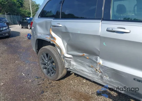 2018 Jeep Grand Cherokee Altitude 4X4 from USA, damaged, VIN 1C4RJFAGXJC103266